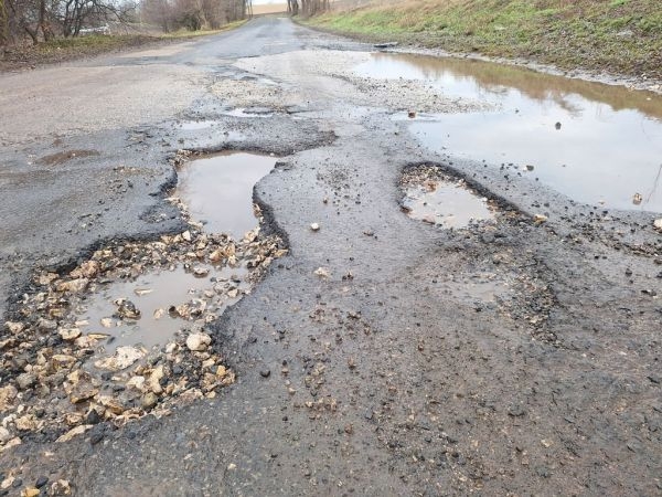 Újvilág, régi problémák Tatán: 18 év ígérgetés és egy városvezetés tehetetlensége