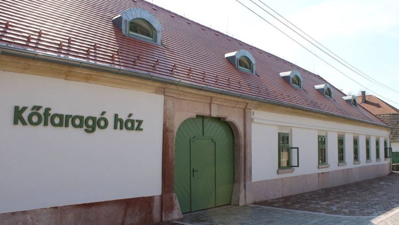 A Kormánypárti Korrupció Példája? A Kőfaragó-ház és Kálvária-domb ügye Tatán