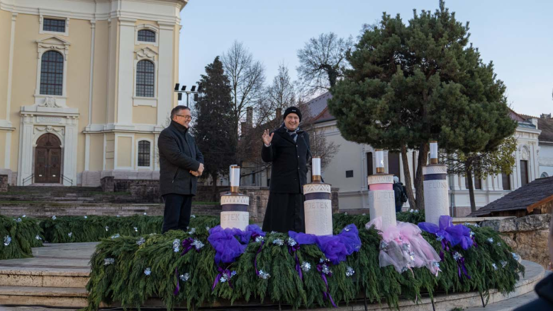 Elsietett Advent Tatán